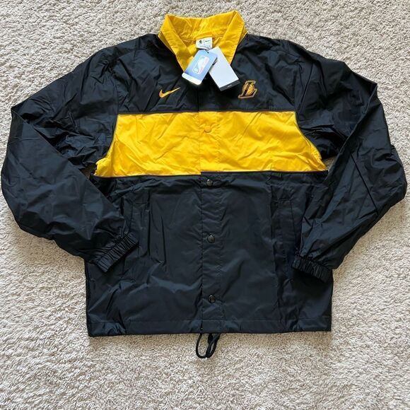 Nike Los Angeles Lakers Courtside Loose Fit Black Jacket - Picture 7 of 13